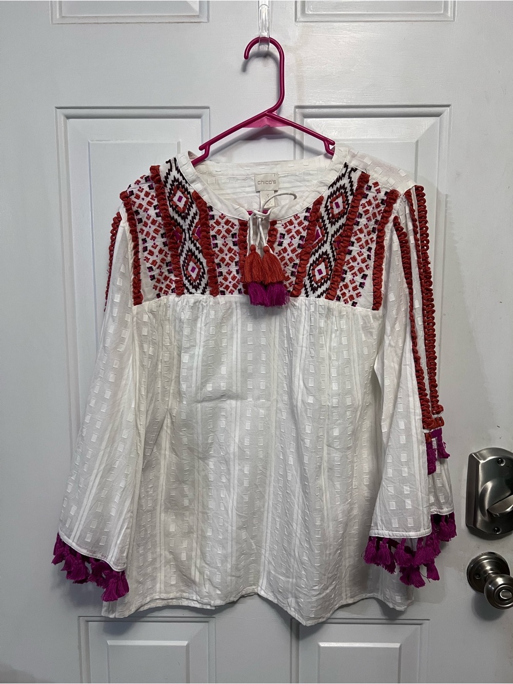 Chico’s Embroidered Boho Peasant Blouse Size 3 XL 16-18 White Tassel Fringe